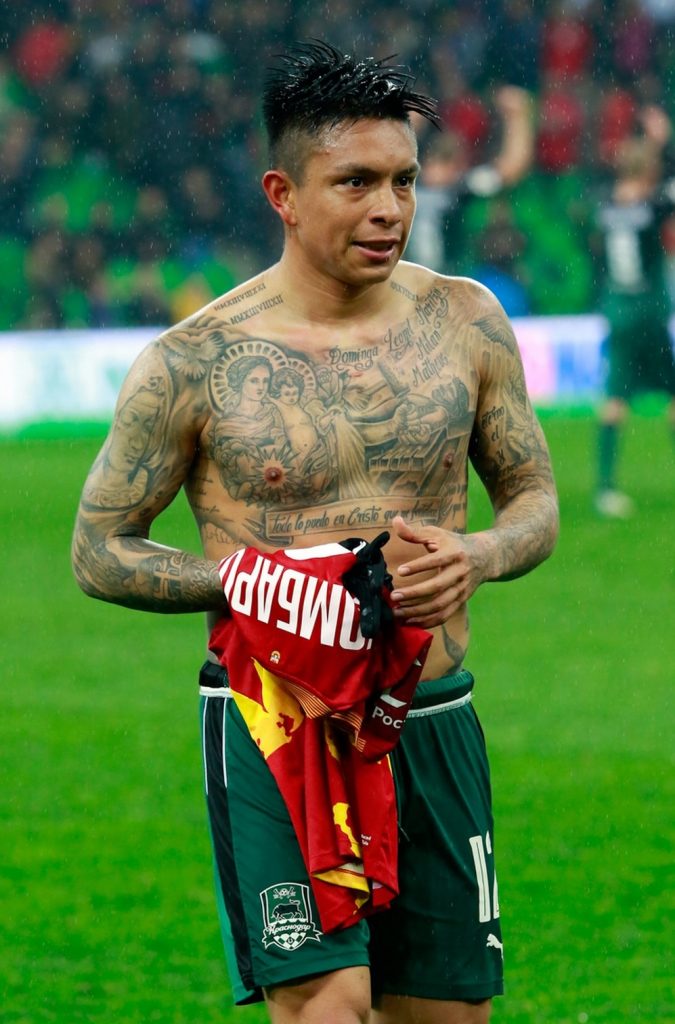Tattoos machen Fußballspieler immer schlechter. Bis zu 16 kg Tinte im